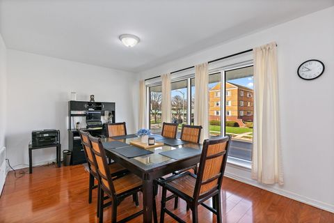 Tiny photo for 1111 N Harlem Avenue #2A, Oak Park, IL 60302 (MLS # 12601106)