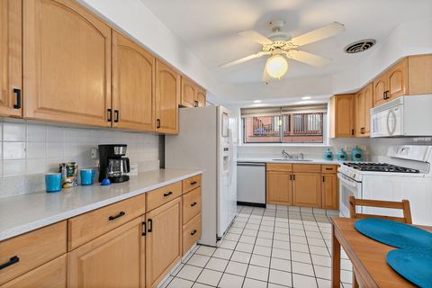 Tiny photo for 1111 N Harlem Avenue #2A, Oak Park, IL 60302 (MLS # 12601106)