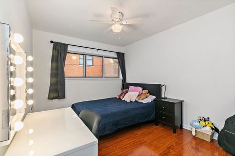 Tiny photo for 1111 N Harlem Avenue #2A, Oak Park, IL 60302 (MLS # 12601106)