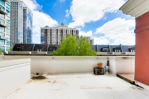 Tiny photo for 1326 S Indiana Parkway, Chicago, IL 60605 (MLS # 12625569)