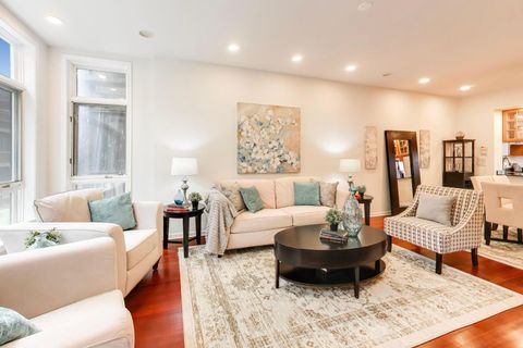 Tiny photo for 1326 S Indiana Parkway, Chicago, IL 60605 (MLS # 12625569)