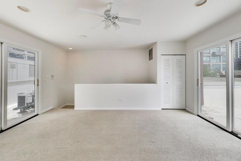 Tiny photo for 1326 S Indiana Parkway, Chicago, IL 60605 (MLS # 12625569)