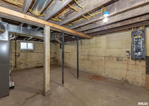 Tiny photo for 924 N 3RD Street, Clinton, IA 52732 (MLS # QC4267861)