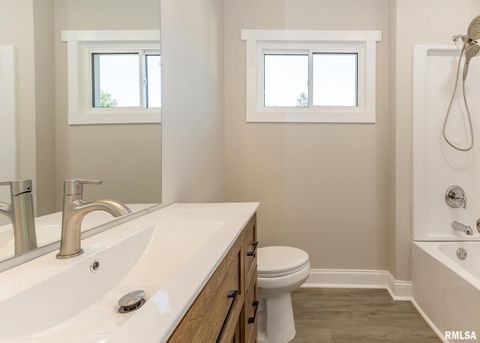 Tiny photo for 924 N 3RD Street, Clinton, IA 52732 (MLS # QC4267861)