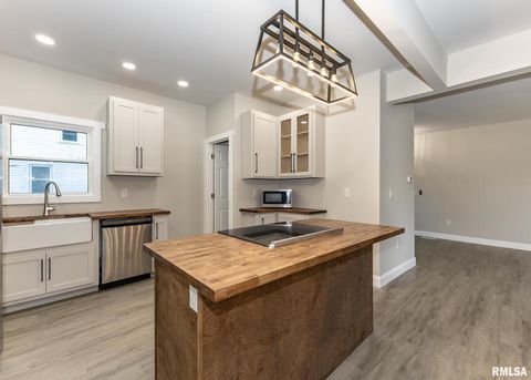 Tiny photo for 924 N 3RD Street, Clinton, IA 52732 (MLS # QC4267861)