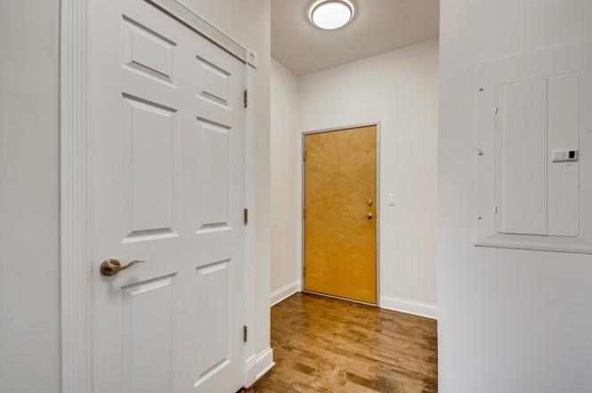 811 W Eastwood Avenue 107