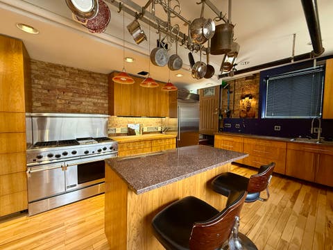 Tiny photo for 2329 W Farwell Avenue #G, Chicago, IL 60645 (MLS # 12673473)
