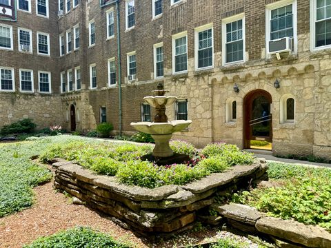 Tiny photo for 2329 W Farwell Avenue #G, Chicago, IL 60645 (MLS # 12673473)