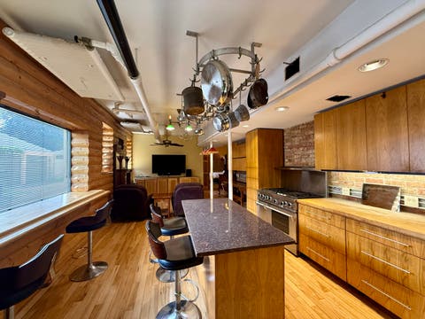 Tiny photo for 2329 W Farwell Avenue #G, Chicago, IL 60645 (MLS # 12673473)