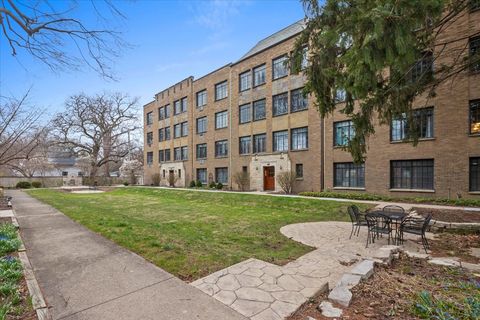 Tiny photo for 730 NOYES Street #K3, Evanston, IL 60201 (MLS # 12529084)