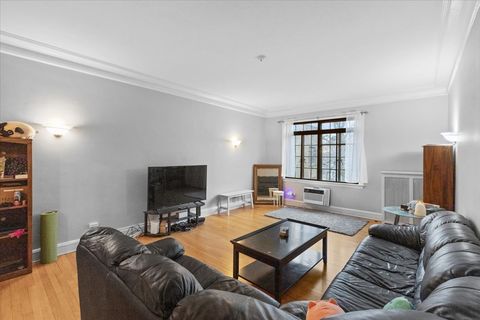 Tiny photo for 730 NOYES Street #K3, Evanston, IL 60201 (MLS # 12529084)