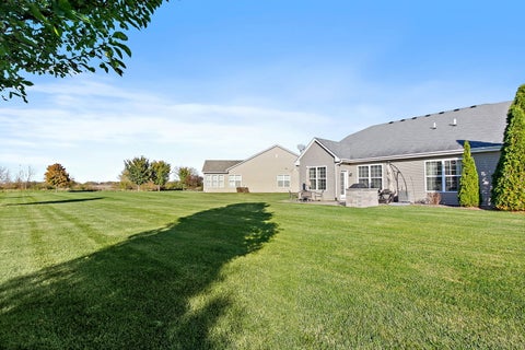 Tiny photo for 646 N Falls Circle, Pingree Grove, IL 60140 (MLS # 12796971)