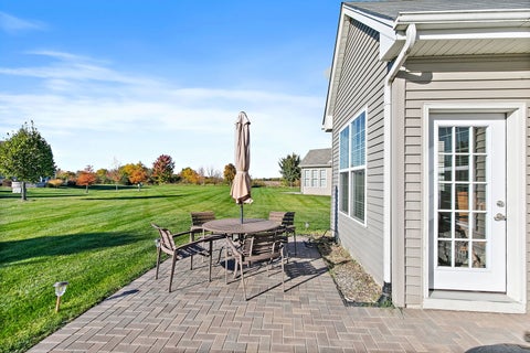 Tiny photo for 646 N Falls Circle, Pingree Grove, IL 60140 (MLS # 12796971)