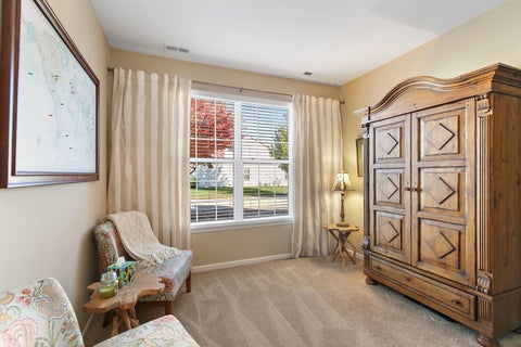 Tiny photo for 646 N Falls Circle, Pingree Grove, IL 60140 (MLS # 12796971)