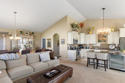 Tiny photo for 646 N Falls Circle, Pingree Grove, IL 60140 (MLS # 12796971)