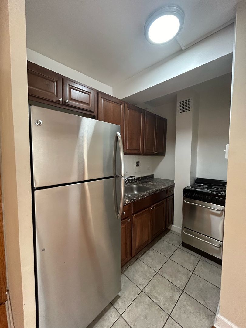 4180 N Marine Drive 604