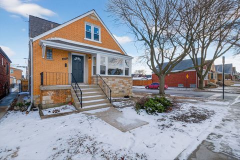 Photo of 6559 S Kedvale Avenue, Chicago, IL 60629 (MLS # 12621697)