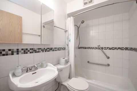 Tiny photo for 7854 S South Shore Drive #514, Chicago, IL 60649 (MLS # 12710654)