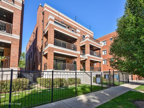Tiny photo for 2018 W LEMOYNE Street #1W, Chicago, IL 60622 (MLS # 12542186)