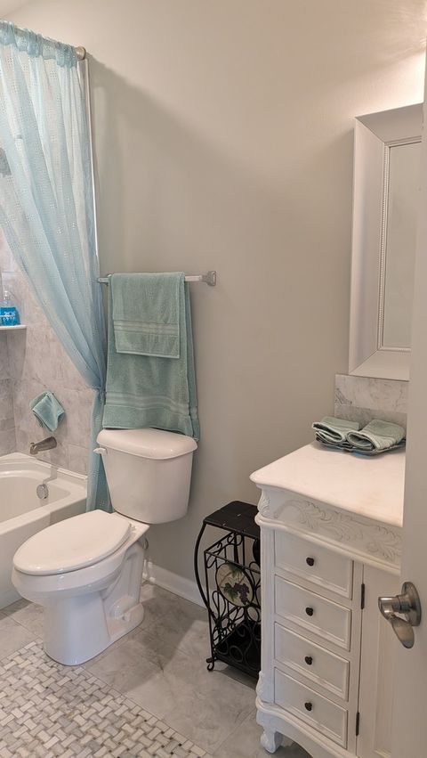 Tiny photo for 410 Mahogany Drive, Algonquin, IL 60102 (MLS # 12629756)