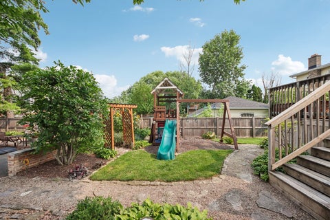 Tiny photo for 1216 Canfield Road, Park Ridge, IL 60068 (MLS # 12726166)