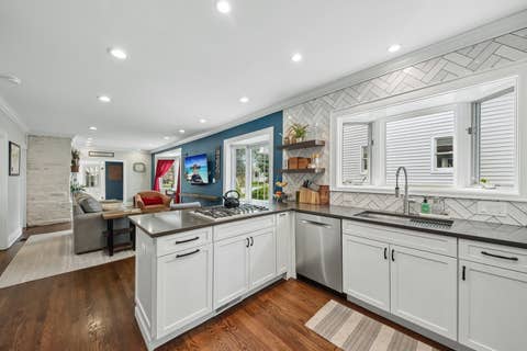 Tiny photo for 1216 Canfield Road, Park Ridge, IL 60068 (MLS # 12726166)
