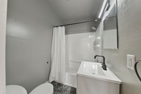 Tiny photo for 1012 1/2 W Lafayette Street, Ottawa, IL 61350 (MLS # 12703970)