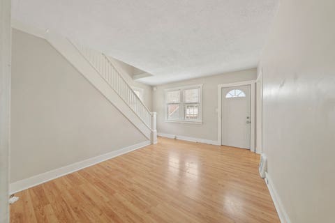 Tiny photo for 1012 1/2 W Lafayette Street, Ottawa, IL 61350 (MLS # 12703970)
