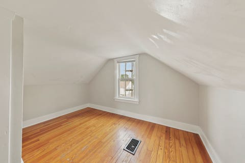Tiny photo for 1012 1/2 W Lafayette Street, Ottawa, IL 61350 (MLS # 12703970)