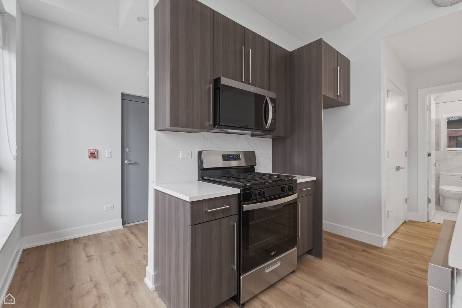 2354 N Washtenaw Avenue 101