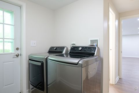 Tiny photo for 1707 S Green Meadows Boulevard, Streamwood, IL 60107 (MLS # 12670045)