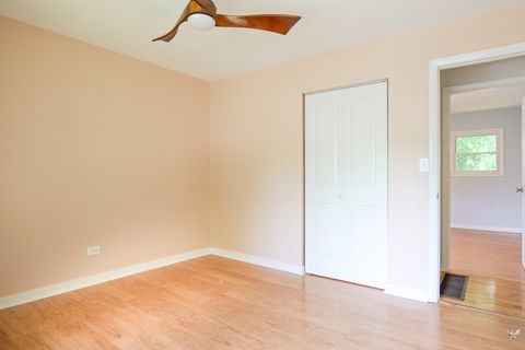 Tiny photo for 1707 S Green Meadows Boulevard, Streamwood, IL 60107 (MLS # 12670045)