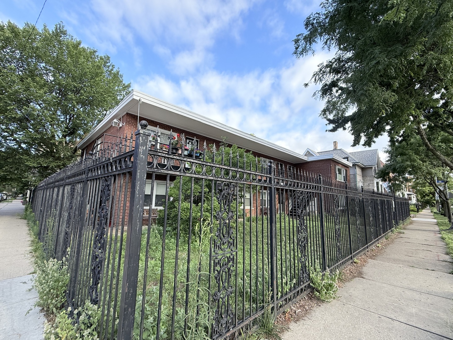 4700 N Ashland Avenue 4