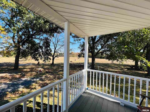 Tiny photo for 17064 Old Frankfort Road, Johnston City, IL 62951 (MLS # 12646535)