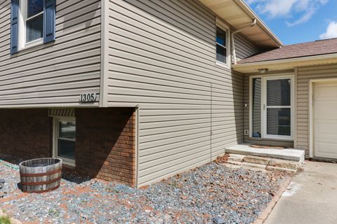 Tiny photo for 1305 Nicki Drive, Bloomington, IL 61704 (MLS # 12598288)