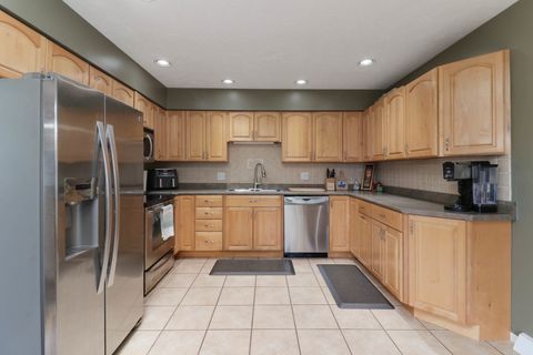 Tiny photo for 1305 Nicki Drive, Bloomington, IL 61704 (MLS # 12598288)