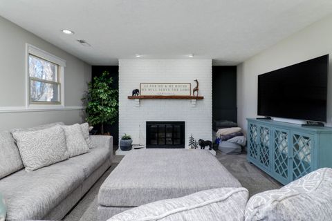 Tiny photo for 1305 Nicki Drive, Bloomington, IL 61704 (MLS # 12598288)