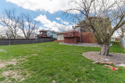 Tiny photo for 1305 Nicki Drive, Bloomington, IL 61704 (MLS # 12598288)