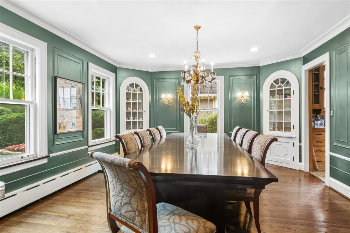 1448 Sheridan Road