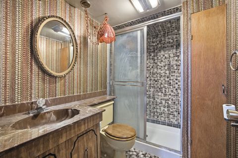 Tiny photo for 514 S 4th Avenue, Des Plaines, IL 60016 (MLS # 12466470)