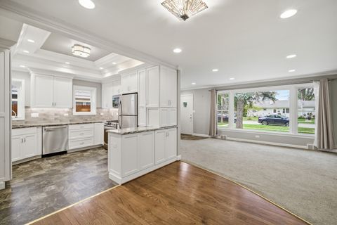 Tiny photo for 514 S 4th Avenue, Des Plaines, IL 60016 (MLS # 12466470)