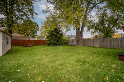 Tiny photo for 514 S 4th Avenue, Des Plaines, IL 60016 (MLS # 12466470)