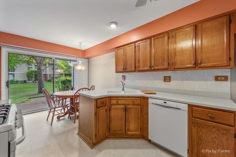 Tiny photo for 2106 Glasgow Court, Hanover Park, IL 60133 (MLS # 12638959)