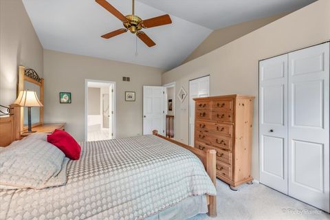 Tiny photo for 2106 Glasgow Court, Hanover Park, IL 60133 (MLS # 12638959)