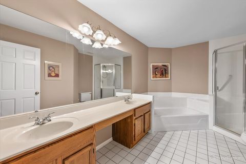 Tiny photo for 2106 Glasgow Court, Hanover Park, IL 60133 (MLS # 12638959)