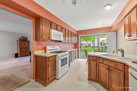 Tiny photo for 2106 Glasgow Court, Hanover Park, IL 60133 (MLS # 12638959)
