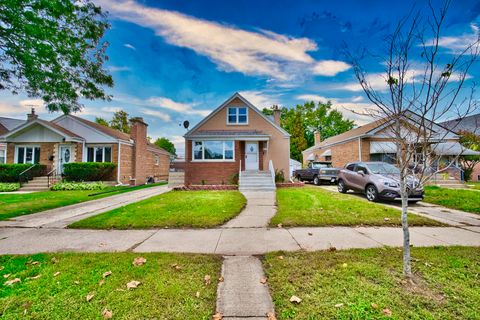 Photo of 7412 Keeler Avenue, Skokie, IL 60076 (MLS # 12478844)
