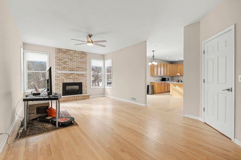 Tiny photo for 5657 Angouleme Lane, Hoffman Estates, IL 60192 (MLS # 12543174)