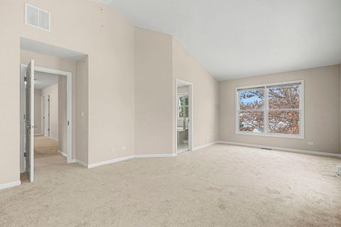 Tiny photo for 5657 Angouleme Lane, Hoffman Estates, IL 60192 (MLS # 12543174)