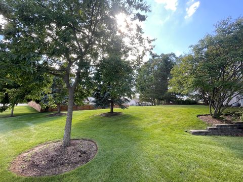 Tiny photo for 5657 Angouleme Lane, Hoffman Estates, IL 60192 (MLS # 12543174)